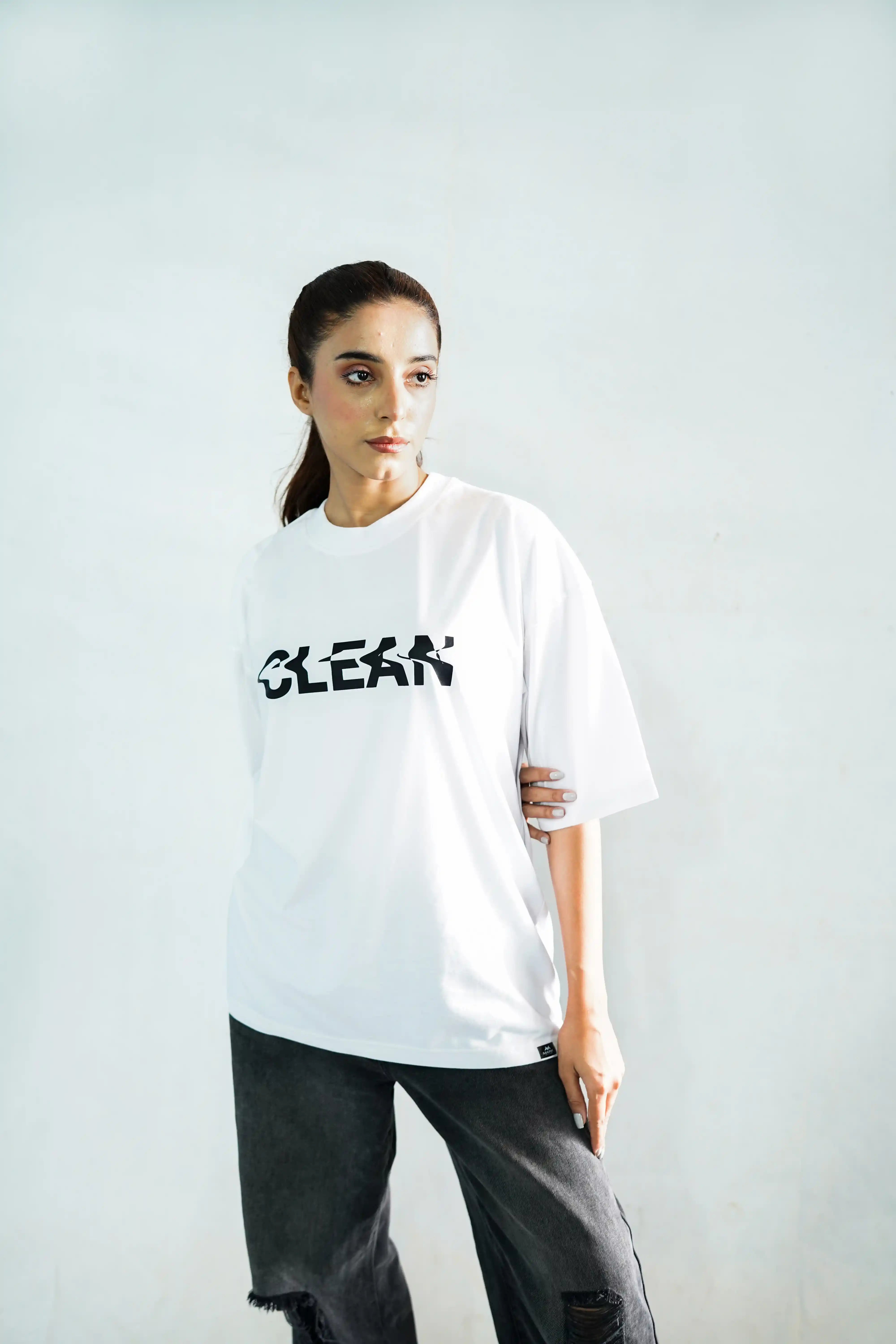 CLEAN - Oversized Tee