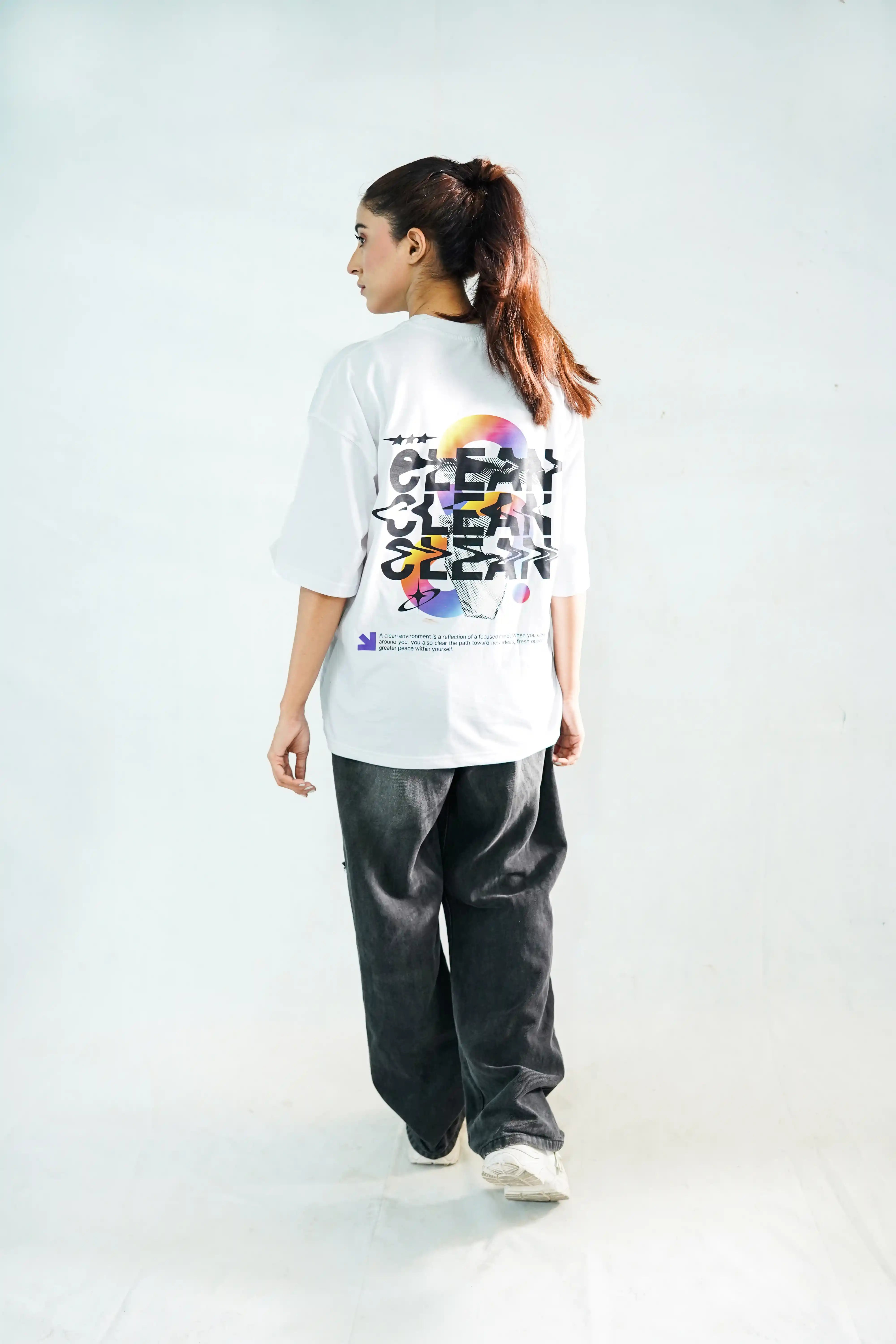 CLEAN - Oversized Tee