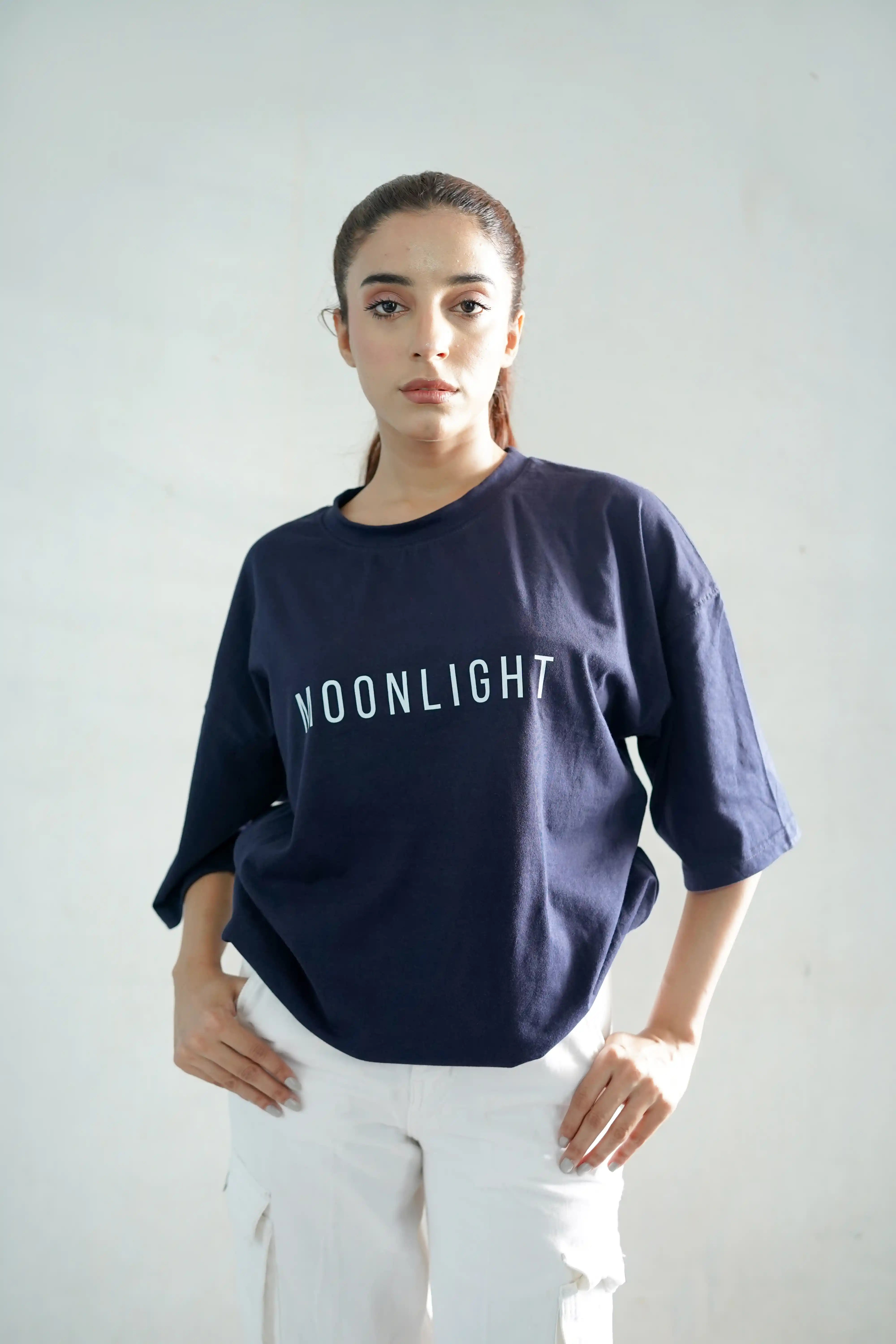 MOONLIGHT – Oversized Tee