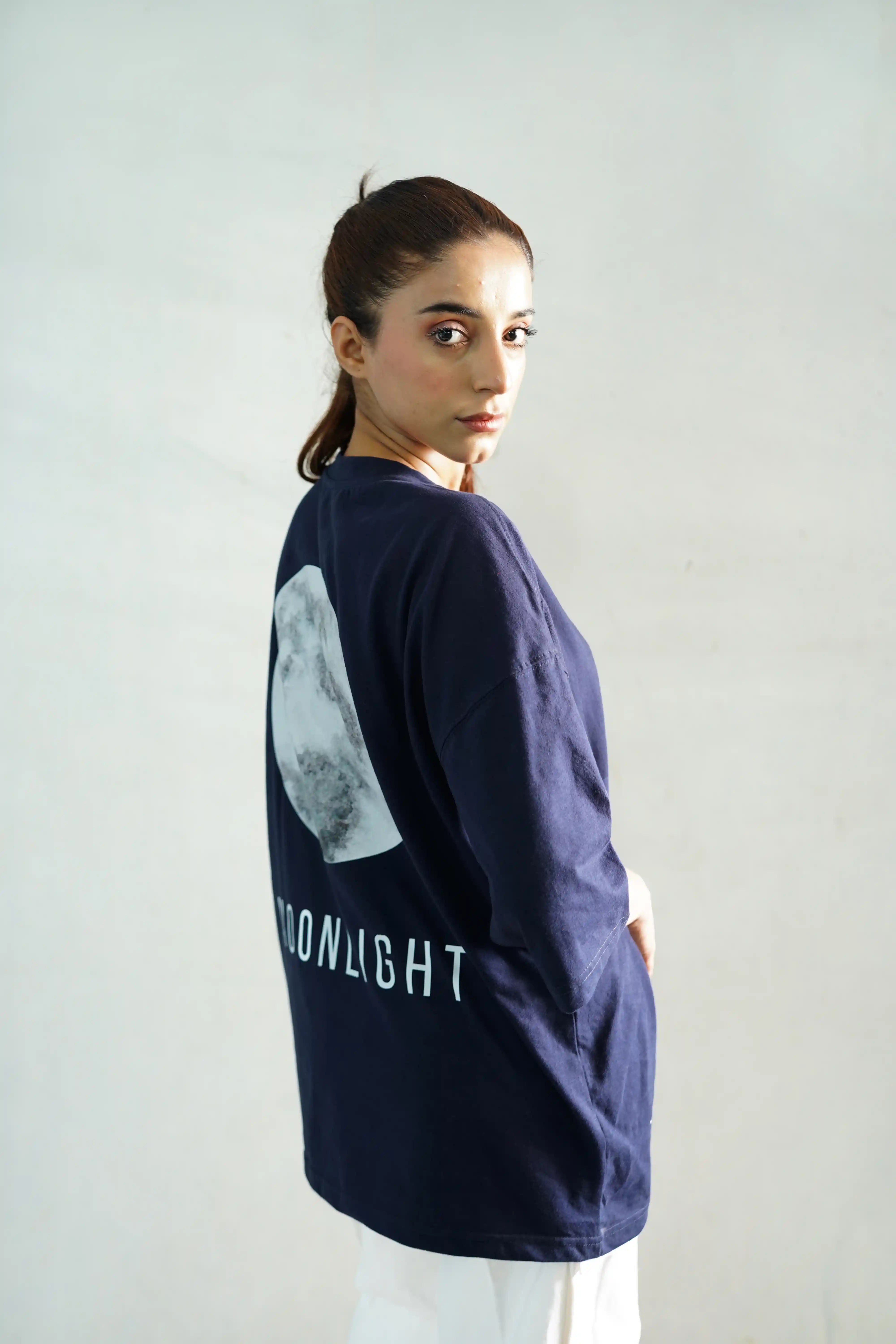 MOONLIGHT – Oversized Tee