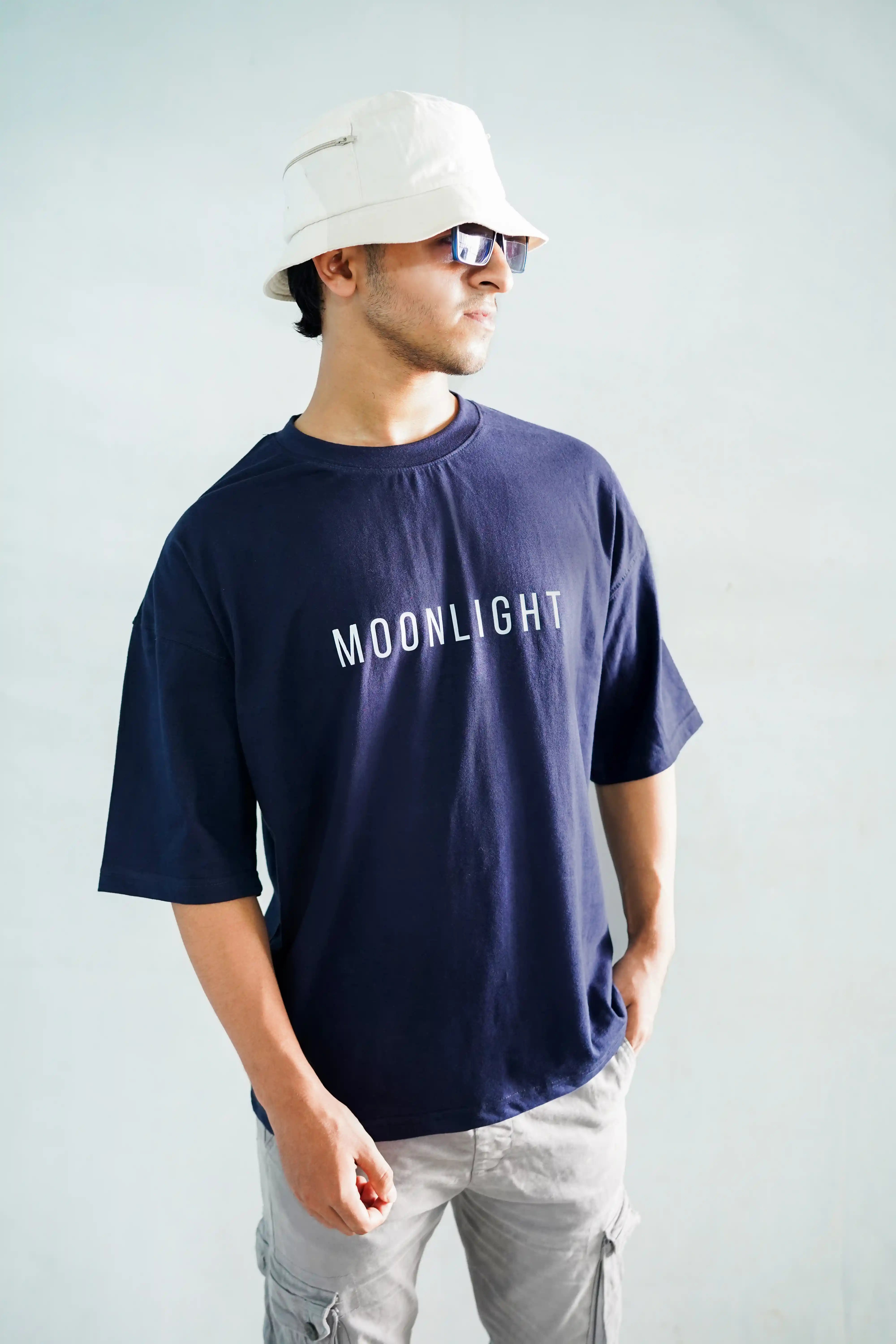 MOONLIGHT – Oversized Tee